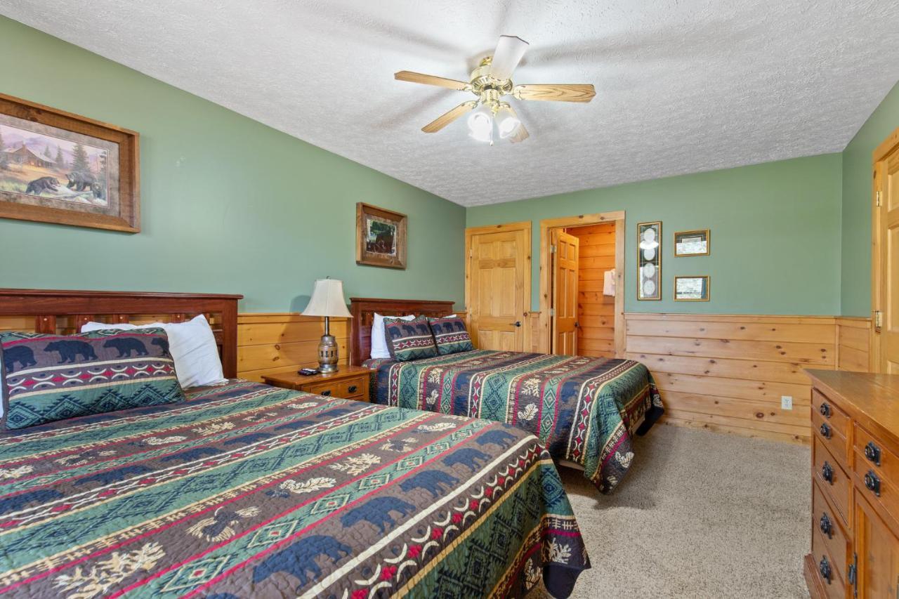 Above The Clouds, 4 Bedrooms, Pool Access, Private, Gaming, Sleeps 16 Gatlinburg Exterior photo